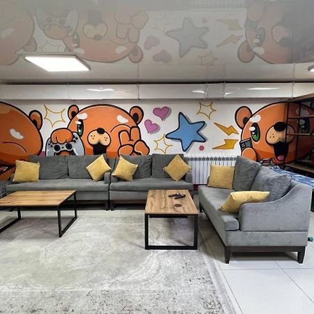Место Встречи "Guest House Meeting Place" 比什凯克 外观 照片