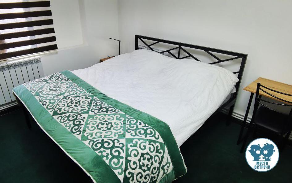 Место Встречи "Guest House Meeting Place" 比什凯克 外观 照片