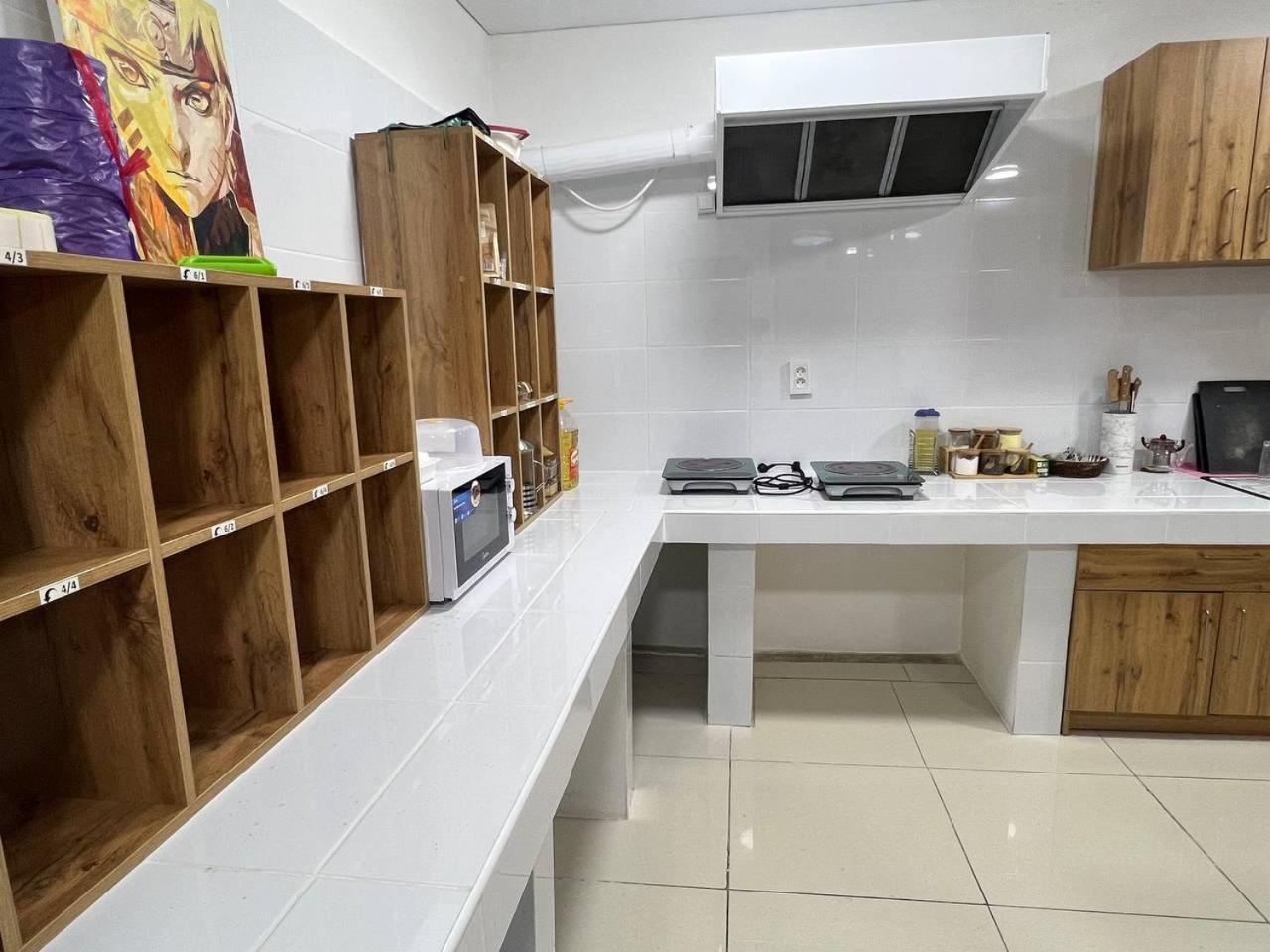 Место Встречи "Guest House Meeting Place" 比什凯克 外观 照片