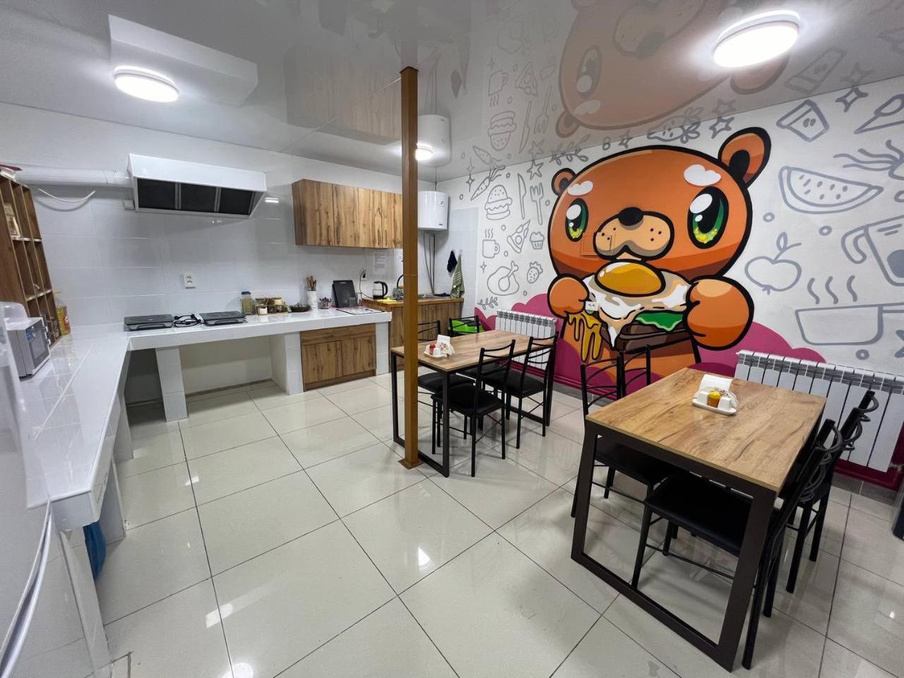 Место Встречи "Guest House Meeting Place" 比什凯克 外观 照片